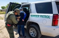 ICE agita avispero de cazarrecompensas: ofrece 300 dólares por cada migrante localizado