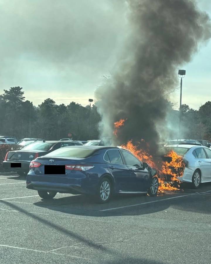 Car fire spreads to two vehicles in Manchester Plaza parking lot