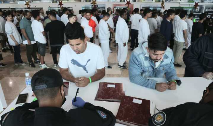 Arriban al pais 175 venezolanos deportados desde Phoenix, Arizona