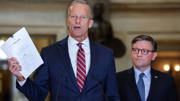 Government shutdown to become longest ever as Senate vote fails