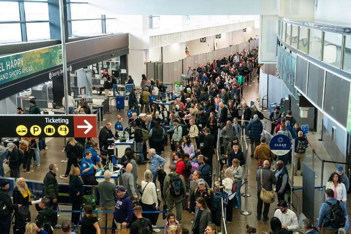 FAA flight reductions — what travelers can do as hundreds of flights canceled