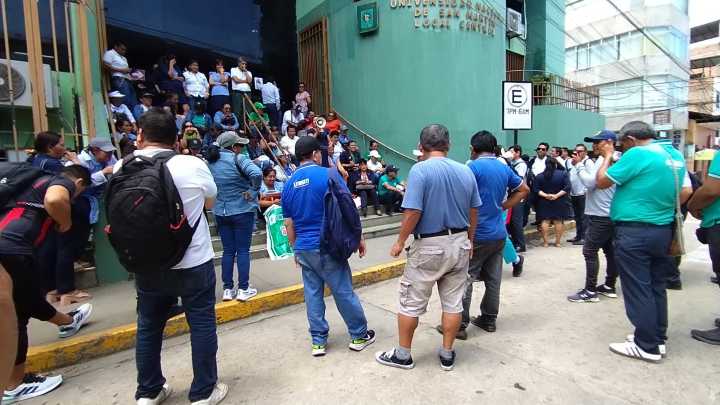 Docentes y trabajadores de la UNSM intensifican protestas ante falta de respuestas salariales