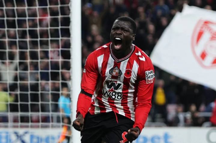 Cenicienta Sunderland aguanta al Arsenal y se pone 3ro en la Premier