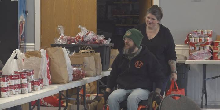 Maine Veterans Project hosts Thanksgiving distribution event