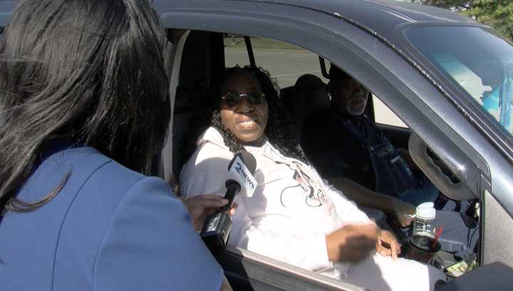 'A place where you can get help': Food on the Move hands out 450 food bags