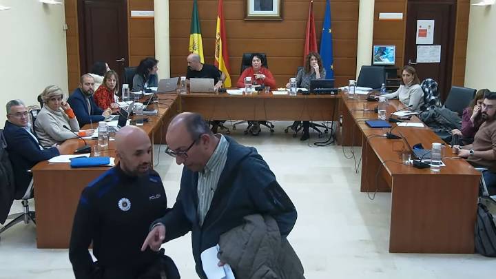 Nueva agresión verbal machista del concejal del PP de Manzanares El Real: "A callar que estás más guapa"
