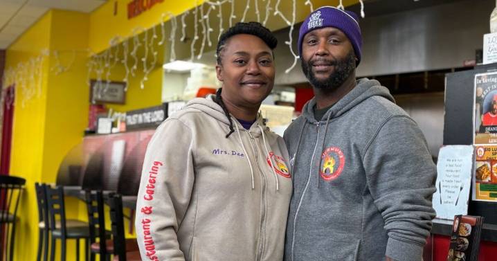 Milwaukee family serves free Thanksgiving meals to community