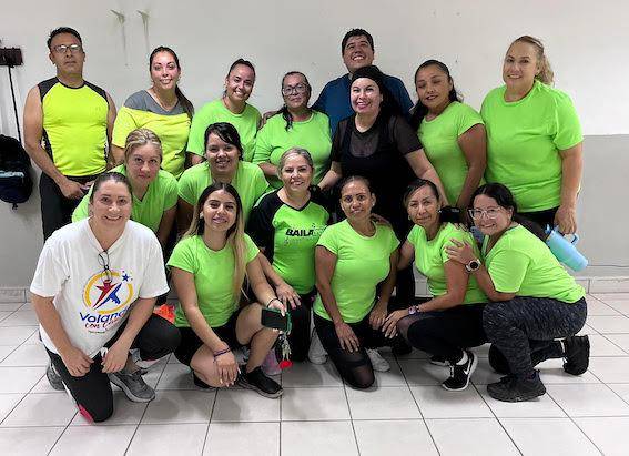 Adan Galicia en activación física en el Centro Comunitario Insurgentes