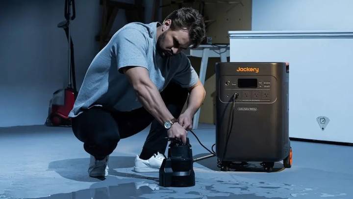 Power up and save! Jackery offers up to 5% off for with our exclusive code