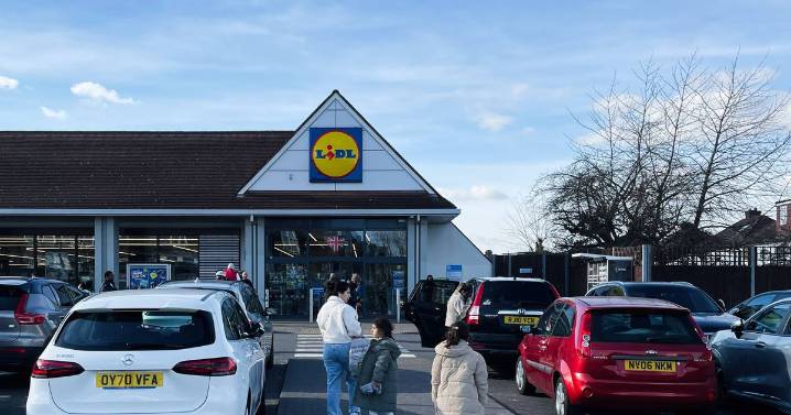 Lidl 'do not eat' alert as popular item 'may contain glass'