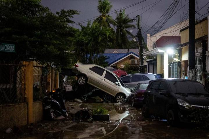 Typhoon Kalmaegi death toll hits 114 in Philippines; storm rebuilds strength as it heads to Vietnam