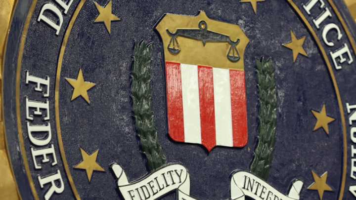 Ex-FBI deputy director explains why interviewing 6 Democrats is unusual