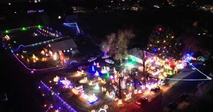 MAP: Christmas Light Display Home Tour 2025