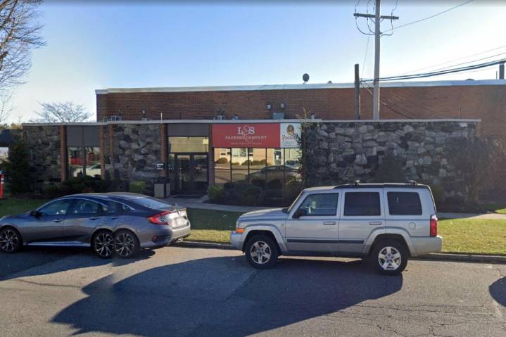 Long Island factory worker loses fingers in freak accident with food