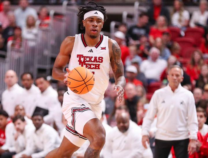 Deadspin | JT Toppin, No. 11 Texas Tech look to bounce back vs. Milwaukee
