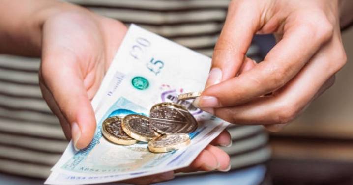 Nationwide, Lloyds and NatWest customers can claim £200 payments