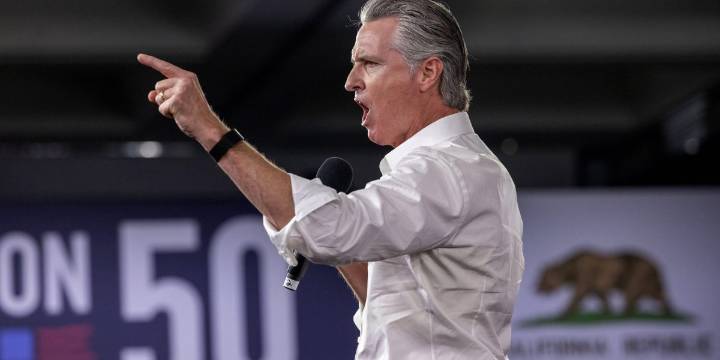 Trump is starving America, Democrats argue as government shutdown grinds on with SNAP benefits held hostage