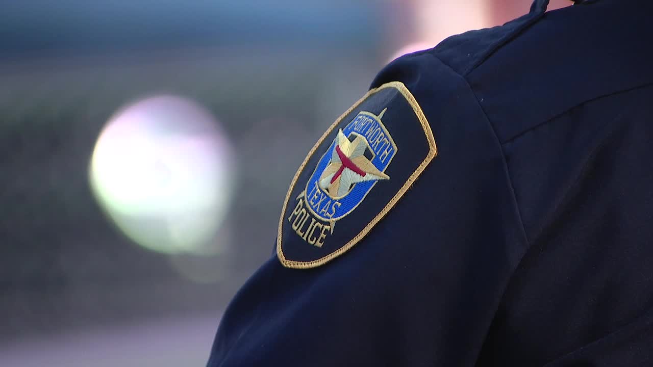 FWPD officer surrenders on evading arrest warrant; investigation launched