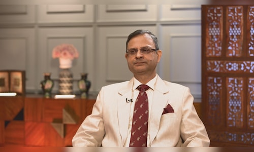 Rupee fall due to penal tariffs, “Quite confident there will be a good trade deal”: RBI Guv