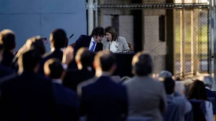 El Gobierno avanza con un decreto para crear un nuevo organismo migratorio con facultades operativas