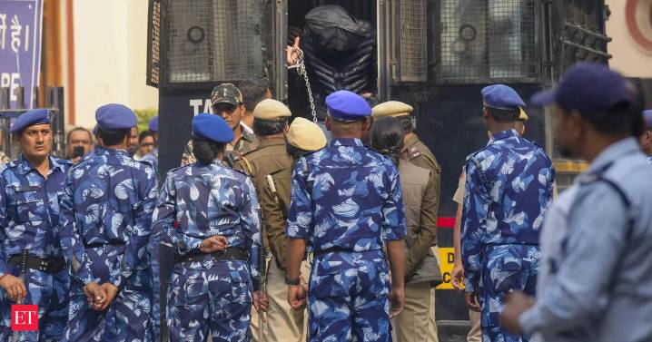 Court sends Delhi blast aide to 10