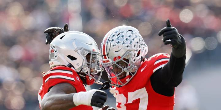 Ohio State gets top billing in opening College Football Playoff rankings; Indiana, Texas A&M next