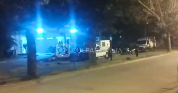 Brutal ataque a colectivero mientras manejaba: terminó chocando con la parada