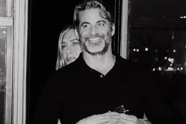 Confirma Jennifer Aniston noviazgo con Jim Curtis