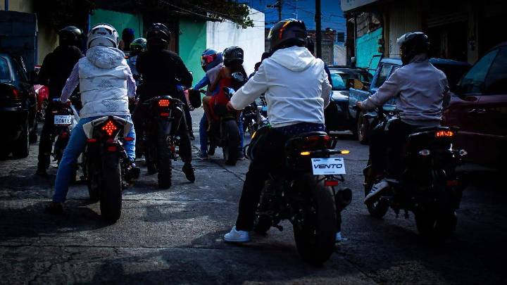 Motociclistas de Tulancingo vuelven a reunirse en estacionamiento