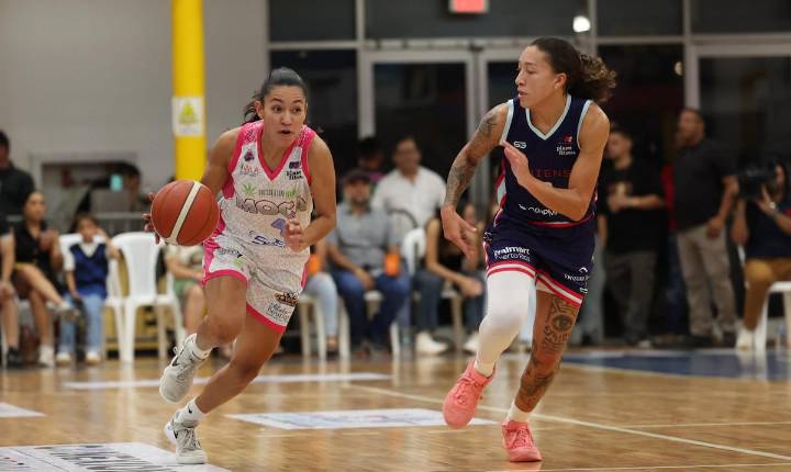 Explosión ofensiva da a Moca el primer triunfo de la serie final del BSNF