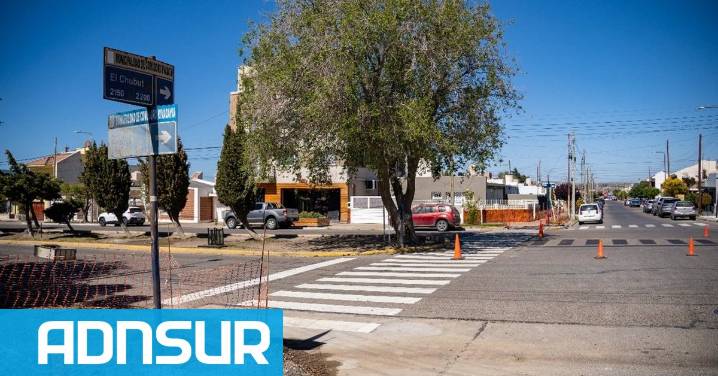 12:22 Comodoro: instalan reductores de velocidad y readecuan cruces peatonales en la zona sur