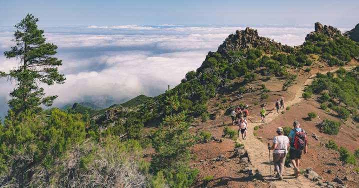 La isla que se ha convertido en un paraíso para los jubilados de España y Europa