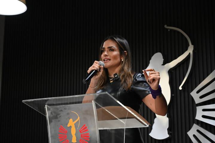 Rojo de la Vega rechaza versión de comerciantes obligados a asistir a marcha de Generación Z