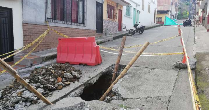 Malos olores y peligro en la calle 5A de Riosucio: comunidad pide atención inmediata