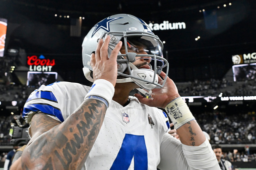 Dak Prescott reemplaza a Tony Romo nuevamente, esta vez en el libro de récords de los Cowboys