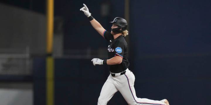 Joey Wiemer acquired by Giants from Marlins