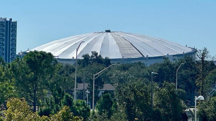 With the top back on the Trop, Rays and city look forward to re