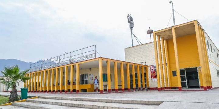 Frustran intento de motín en penal de Ancón: internos quemaron telas y gritaron “queremos visita”