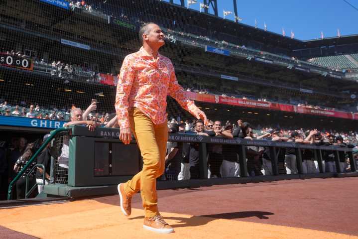 From lock to lost cause: How Omar Vizquel’s Hall of Fame case completely crumbled