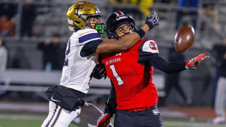 Easton football undone by La Salle College’s 2nd-quarter eruption in state quarterfinals