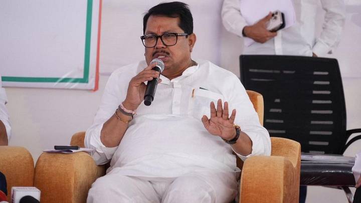 File criminal cases in Pune land scam: Congress urges Maharashtra CM