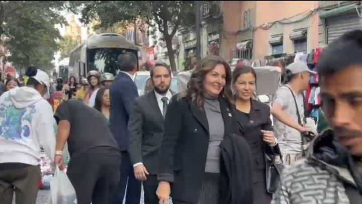 Legisladores llegan a Palacio Nacional para reunirse con Sheinbaum en medio de caos vial