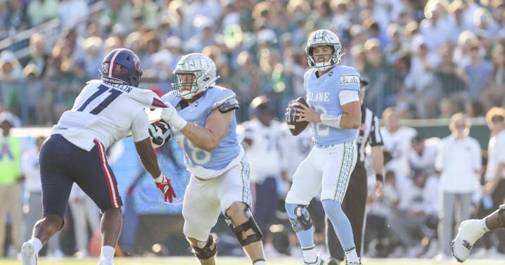 They didn't each the cheese: Tulane stays in control of American race with easy win at Temple