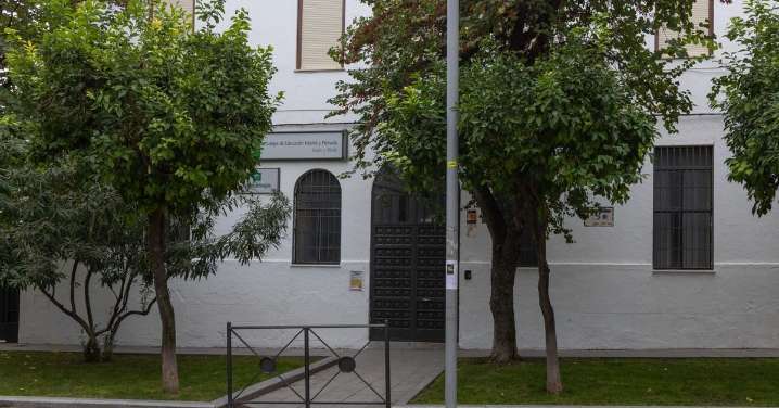 El alumnado del CEIP Jesús María retoma las clases presenciales en espacios del centro no afectados por daños