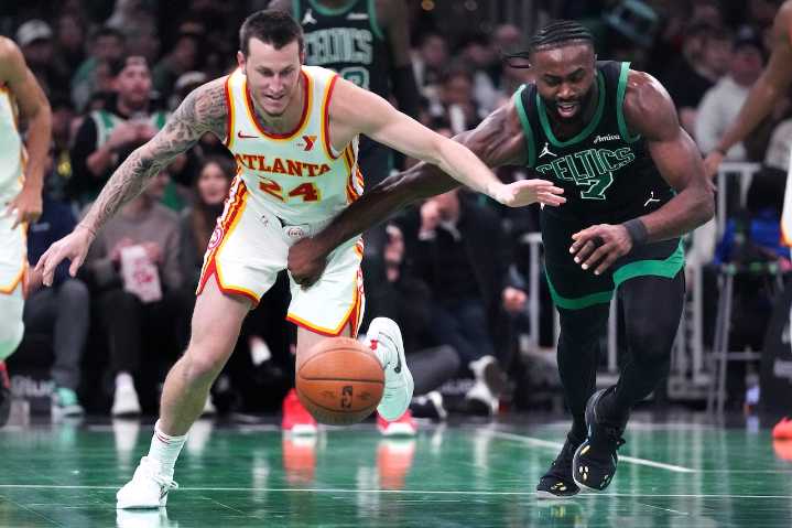 Pacers sign former Celtics guard to 10