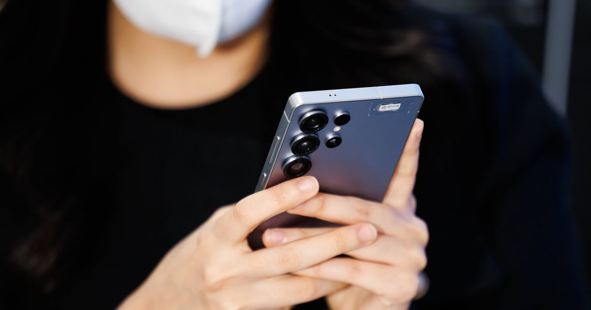 Samsung Galaxy fans can grab £319 freebie thanks to Sky Black Friday deal