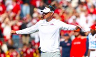 Deadspin | Lane Kiffin rumors surround No. 7 Ole Miss' date with Florida