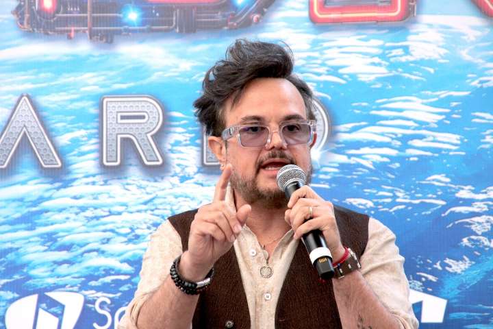 Aleks Syntek reprograma conciertos por recomendación médica