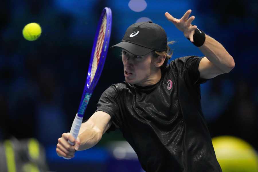 Carlos Alcaraz triumphs over Alex de Minaur in ATP Finals opener