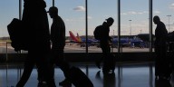 FAA is silent but airlines see a busy and healthy Thanksgiving travel season